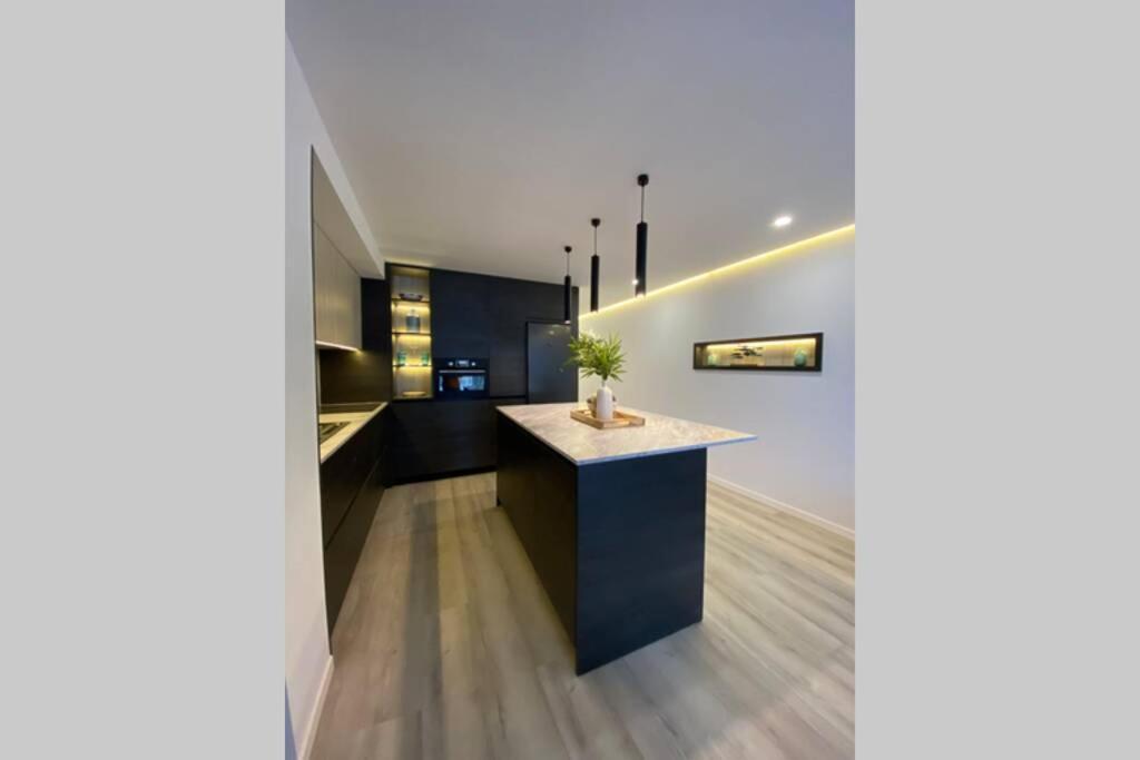 Precioso Apartamento A Estrenar En Centro De Nerja Exterior photo